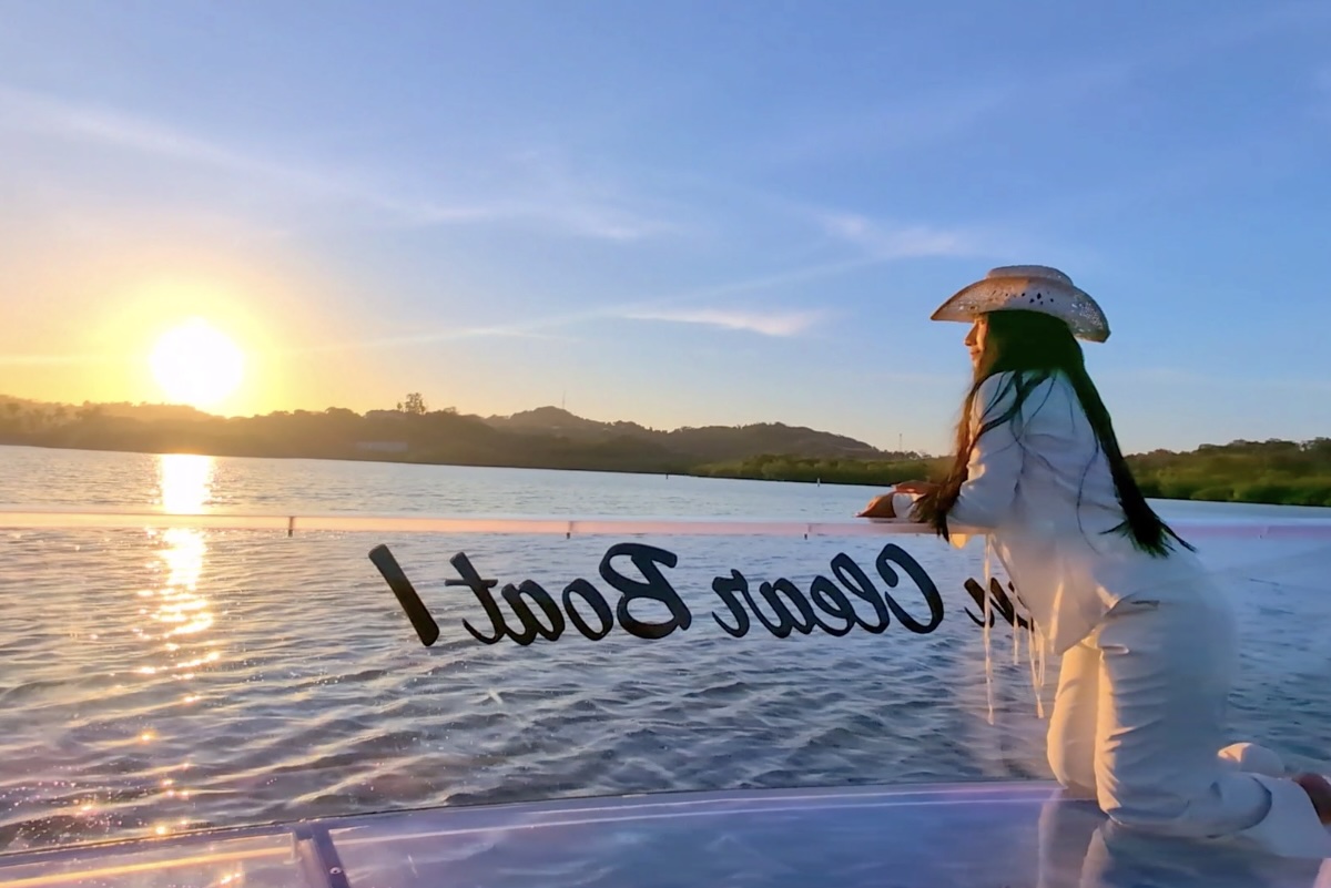 Exclusive evening clear boat & bird watch